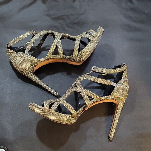 MICHAEL KORS WOMEN'S SANDRA GLITTER CAGED PLATFORM HEELS G1 - Picture 11 of 16